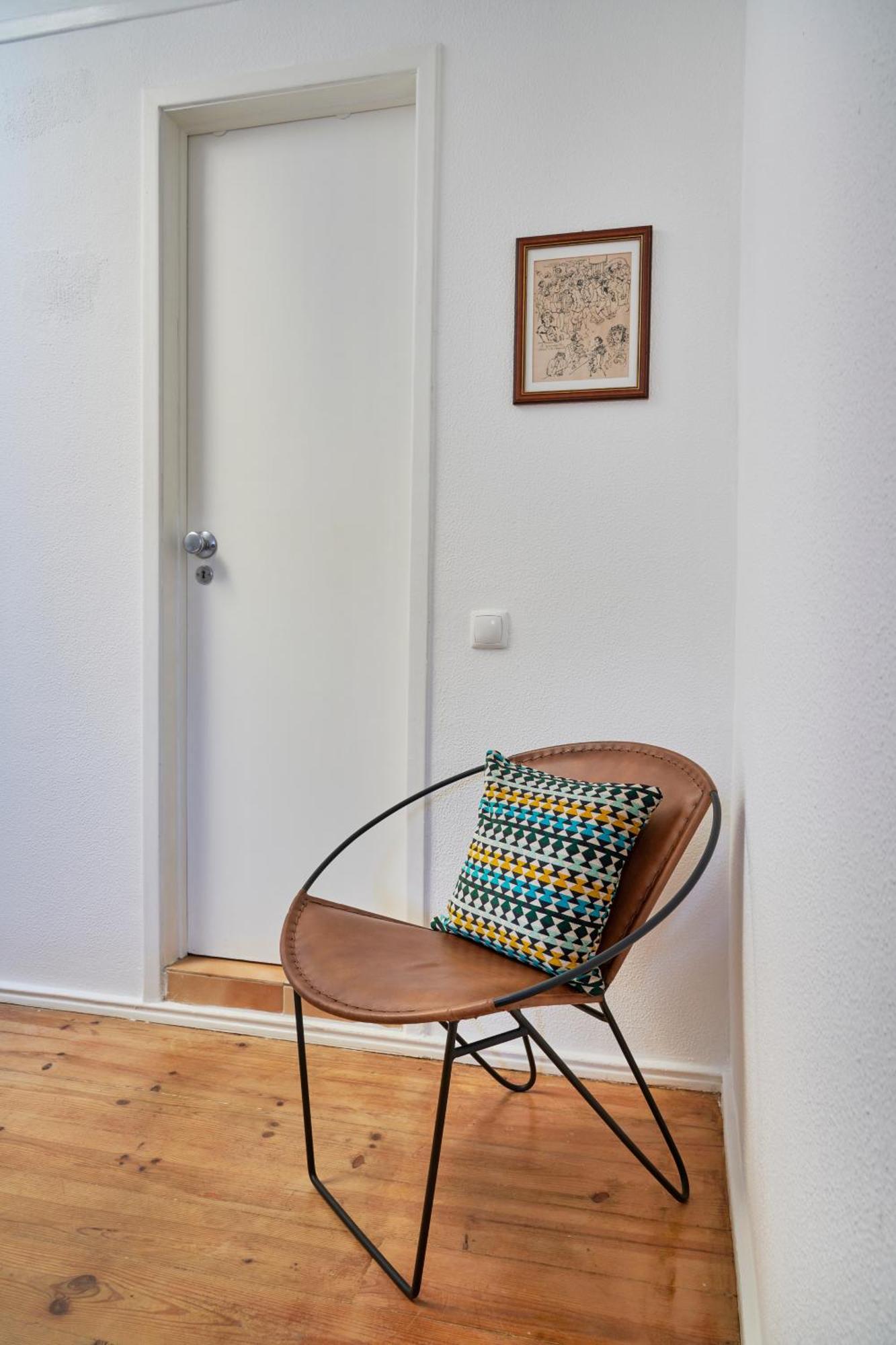 Idyllic Light-filled Alfama Apt, By Timecooler Appartement